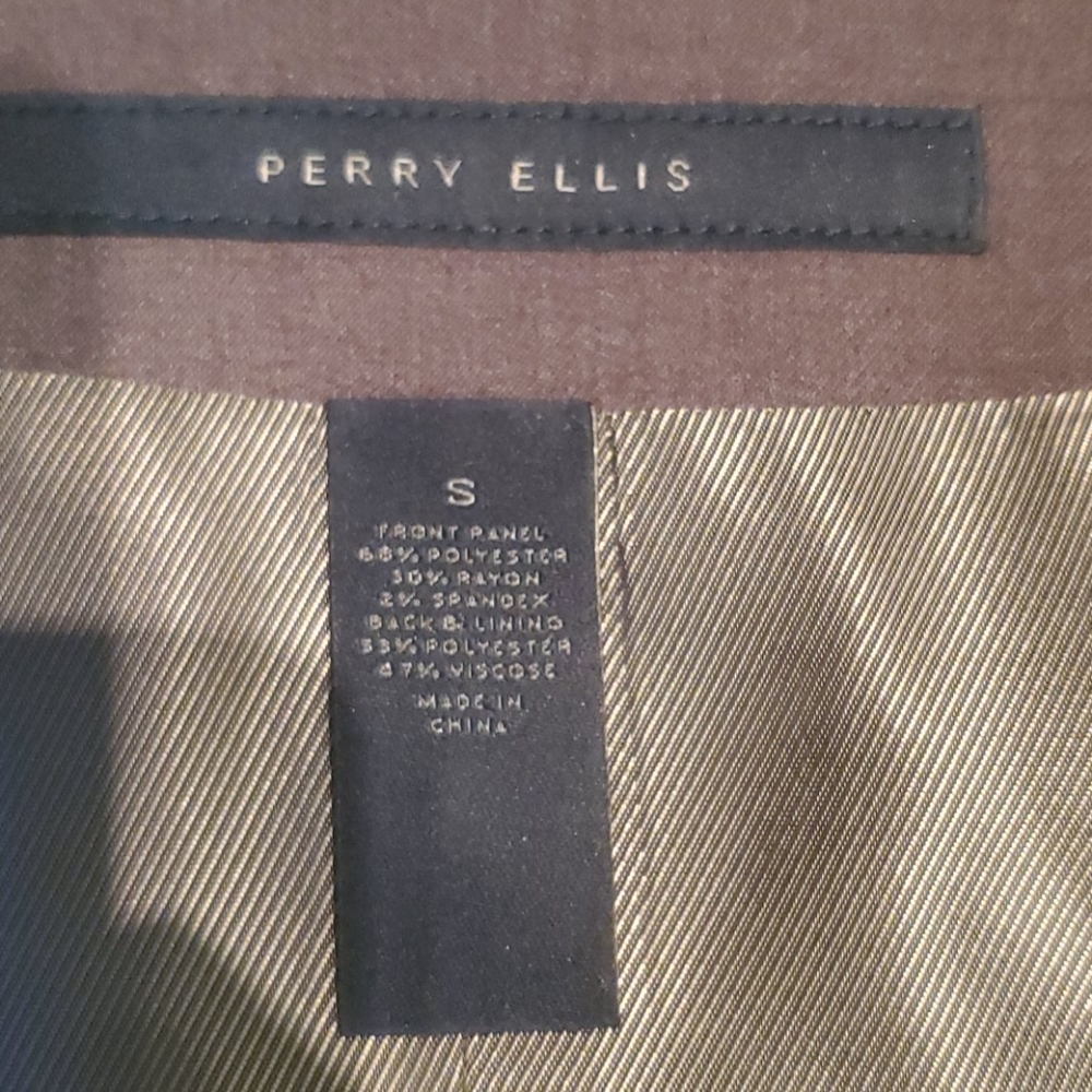 Gray vest - Picture 2 of 2